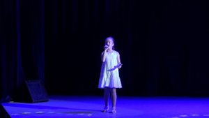 Ангелы  Никишкина Ева и Краева Ольга   1 куплет