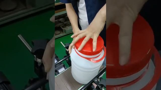 Индукционный запайщик LGYF-2300 смотреть онлайн