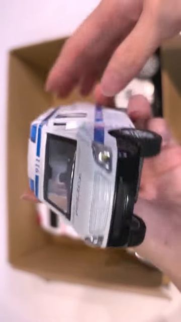 Запуск машинки скорой помощи. Экстренный тест вождения на склоне! Есть сирена. смотреть онлайн