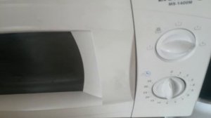 Как легко отмыть микроволновку от жира? На заметку молодой хозяйке