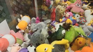 Играю в автомат с Игрушками #74 / Прикольный Слон / Автомат с игрушками / Автомат Хватайка