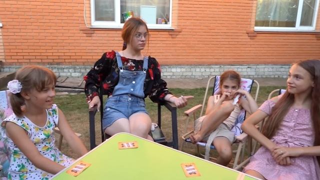 VLOG У нас гости. Играем в мафию на День Рождения Кати смотреть онлайн