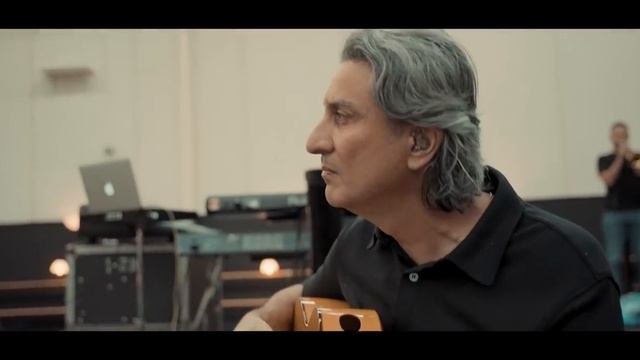 مستند کاژه شاهین نجفی و لیلی بازرگان