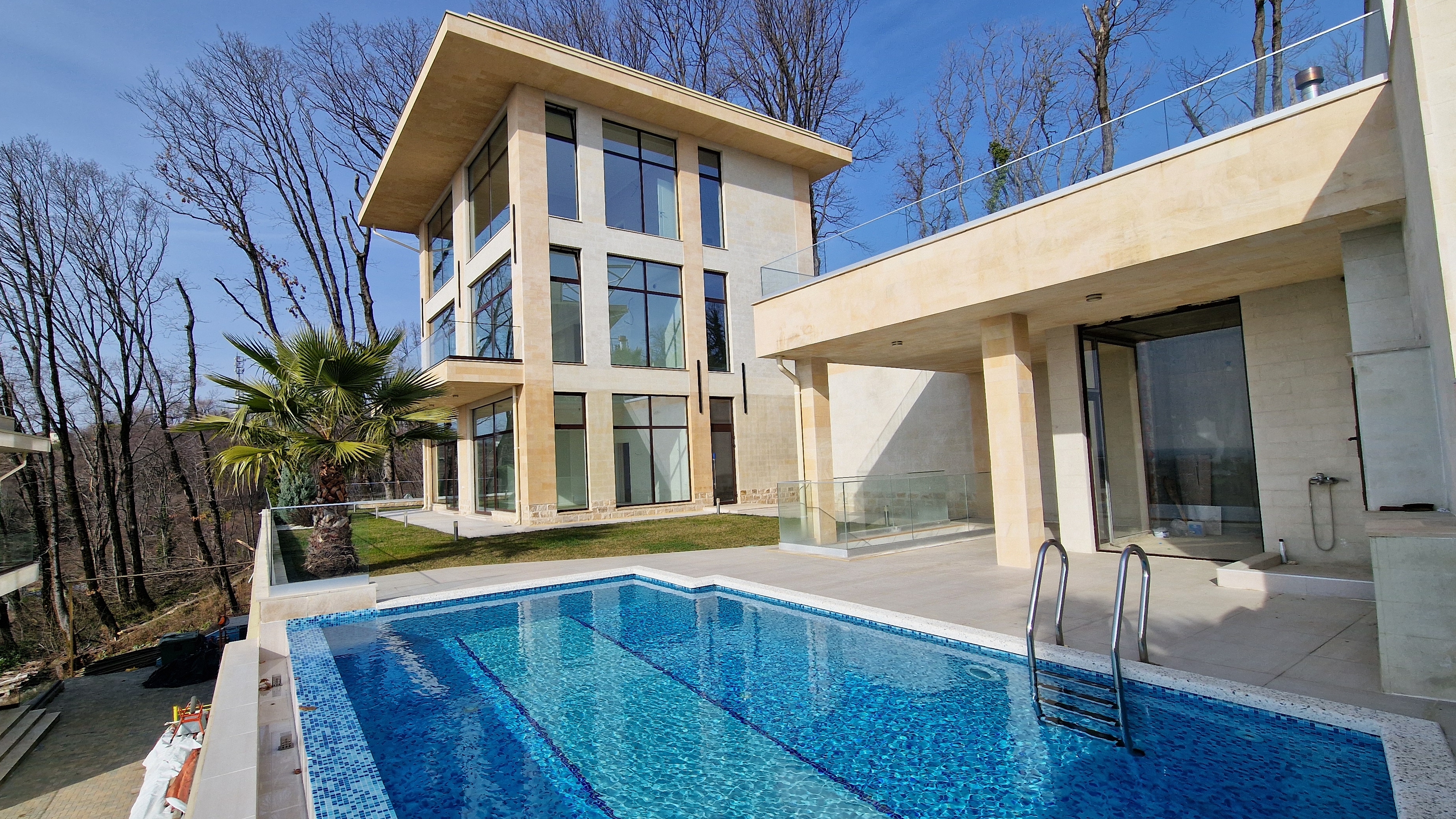 ДОМ В СОЧИ С РЕМОНТОМ И ВИДОМ НА МОРЕ. ГОТОВЫЙ ДОМ С БАССЕЙНОМ. ДОМ МЕЧТЫ. смотреть онлайн