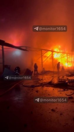 Видео с ночного пожара в Харькове сразу после прилета Герани 💥🇷🇺👊