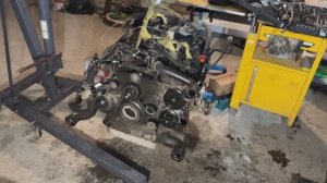 Мерседес Виано 4х4 w639, ремонт мотора ом651, 1я серия, снял двигатель