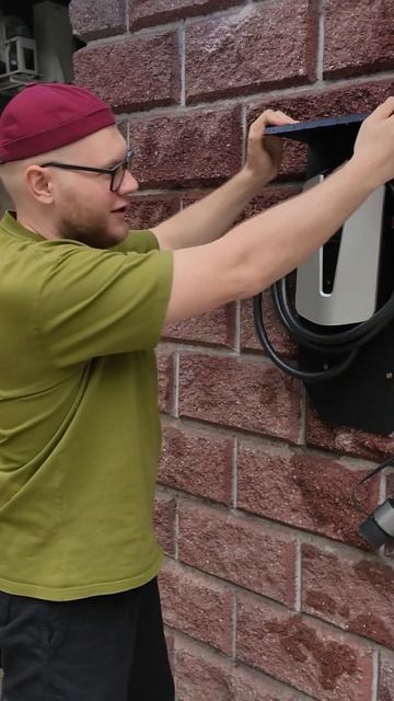 Защитный козырек для зарядной станции электромобиля, это наш новый аксессуар защищающий ваши зарядки смотреть онлайн