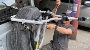 Jimny .Универсальное крепление для перевозки велосипедов на запасное колесо внедорожника