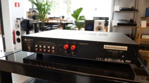 Cambridge Audio AXA25 | Amplificador
