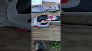 секатор кусторез аккумуляторный