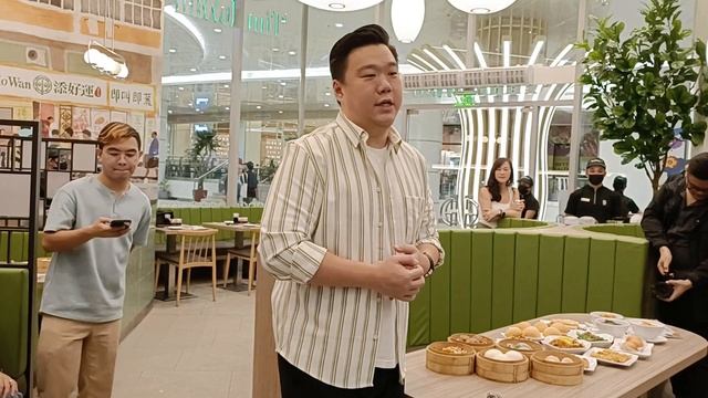 Tim Ho Wan opens in Gateway 2 Mall in Araneta City смотреть онлайн