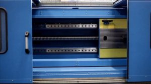 Горизонтально-протяжной станок с электромеханическим приводом BMH-2000E