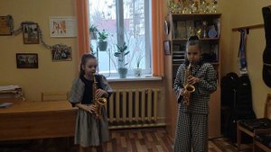 В. Сапаров "подружки-болтушки"
Вельмейкина Варвара 4кл
Бектимирова Ариадна 5кл