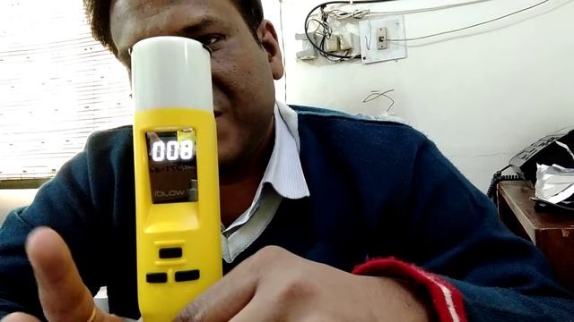 iBlow-10 Alcohol Breathalyzer