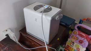 I have a ROBOT that MOPS my WINDOWS! (Ecovacs Winbot W2 Omni)