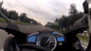 280 km/h Yamaha R1