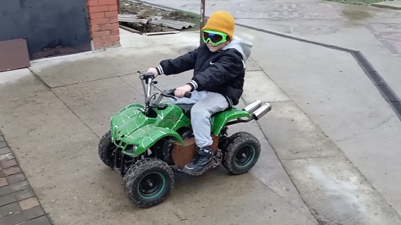 Квадроцикл с двигателем от мотоблока (первый тест) смотреть онлайн