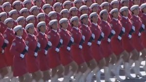 Марш женщин солдат в Китае