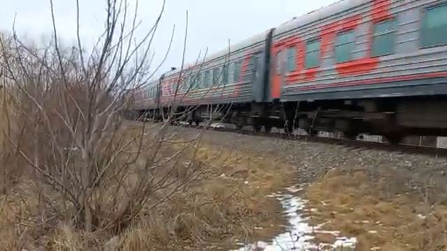 ТЭП70БС-204 с пассажирским поездом Ставрополь-Адлер следует на перегоне Ставрополь-Палагида.