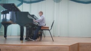 И. С. Бах Маленькая прелюдия фа мажор М. Парцхаладзе "В цирке" Бекк Костя 9 лет