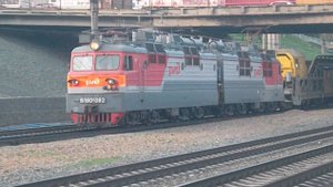 Электровоз ВЛ80С-082 и СМ2Б-1054