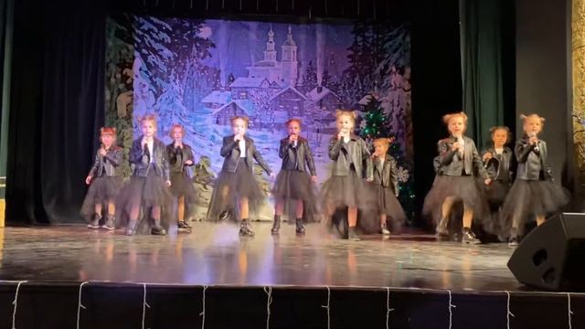 «Белая ворона», факультет детства смотреть онлайн