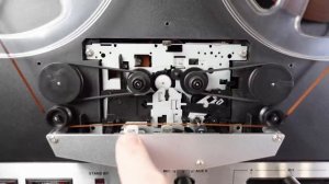 Как Вам катушечный магнитофон с.......  CD  проигрывателем