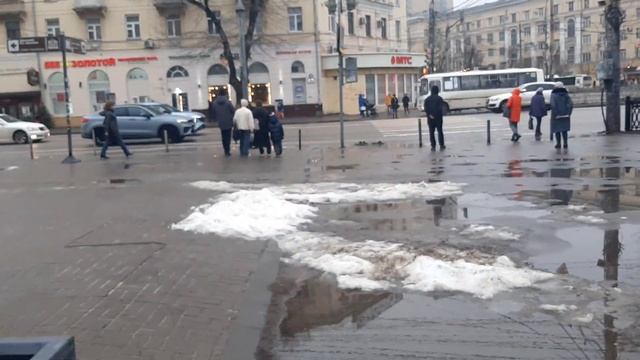 Воронеж В сквере Лермонтова воцарился порядок Администрация и ГАИ - даешь Воронеж без автохамов? смотреть онлайн