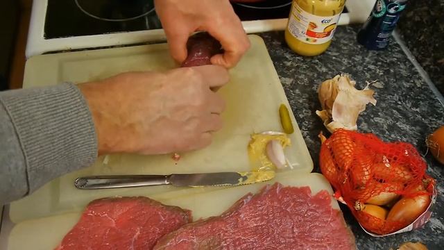 #HowToBloke 🇬🇧 Recipe Classy classic Beef Olive Rolls — a posh stuffed braised beef casserole dish.