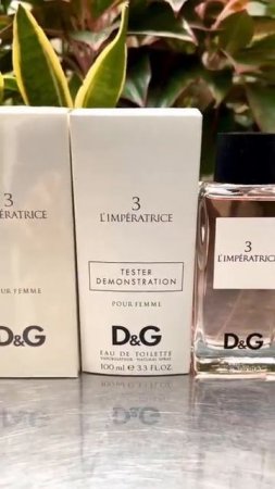 Các mã #Dolce & #Gabbana (#DG) làm mê mẫn chị em phụ nữ