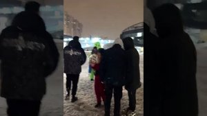 #Дима #Масленников .девочка стояла несколько часов ждала Диму Масленникова