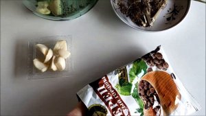 Как быстро заквасить огурцы и кабачки / Готовы через 3 дня