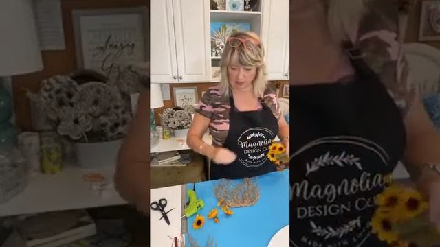 How to make some adorable reversible & seasonal farmhouse cow head door hangers | Magnolia Design C смотреть онлайн