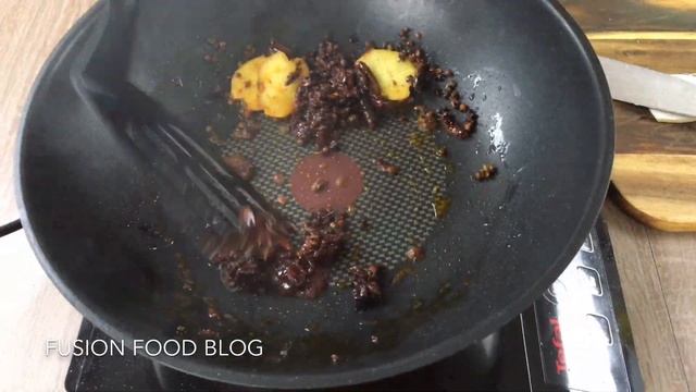 Boiled spicy mushrooms in hot chili sauce authentic Sichuan/ Szechuan food recipe #13 水煮蘑菇