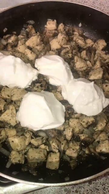 Быстрый ужин, паста с грибами и курицей!#быстроивкусно #еда #кулинария #готовимдома #рецепт смотреть онлайн