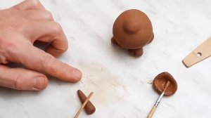 Как слепить смешную керамическую фигурку быка  Пошаговый процесс лепки из глины