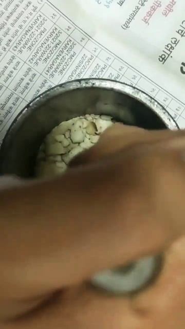 FERRERO COCONUT ROCHER #ferrerorocher #chocolate #trendingshorts #trending #hazelnut #cashew #choco смотреть онлайн