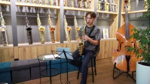 Саксофонист Артемий Богачев