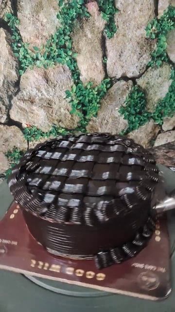 chocolate truffle almond cake decorate #shorts #youtubeshorts смотреть онлайн