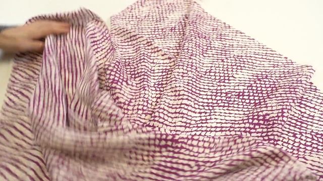 Ткань плательная точки  100% шелк смотреть онлайн