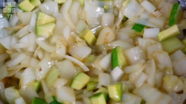 물짜장 먹고 갈래요??(ft.1박2일 출연!! 전라북도에만 있는 물짜장!!) смотреть онлайн