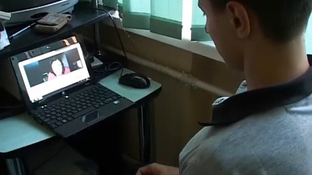 В метро вывесили плакаты со стихотворениями смотреть онлайн