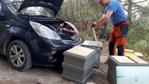 Пасека. Как быстро наклеить вощину в полевых условиях.