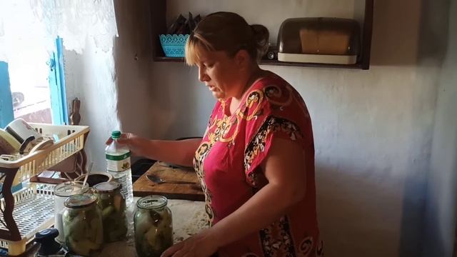 Консервирую. Живу и делаю не по правилам. Банальная история. Жизнь простых людей. Украина. смотреть онлайн