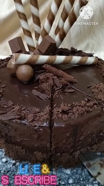Chocolate Truffle Cake 🥮 Easy Soft Moist Cake #shorts #youtubeshorts #2023 #viral