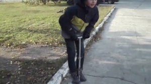 Прыгаю на джампере Pogo stick/Arkadiy PLAY