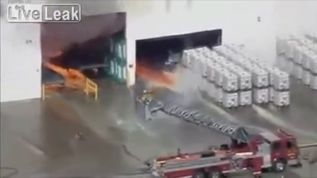 Extreme Energy - The Threat смотреть онлайн