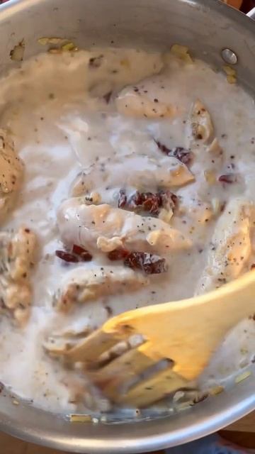 ONE POT TUSCAN CHICKEN PASTA - gluten free and dairy free!! #onepotmeal #onepotpasta #glutenfree смотреть онлайн