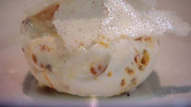 'Milk & Honey' Dessert at The Chef's Table | MasterChef UK | MasterChef World смотреть онлайн