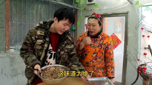 会成买3颗猪心，做一大盘子手撕猪心，妥妥的下饭菜，老爸抱锅吃【会成一家】